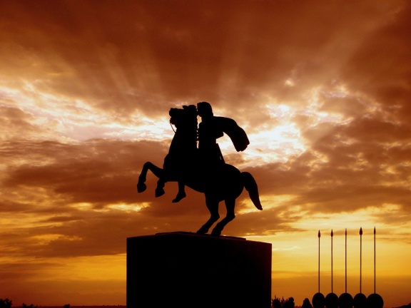 Άγαλμα Μεγάλου Αλεξάνδρου στο ηλιοβασήλεμα - Θεσσαλονίκη